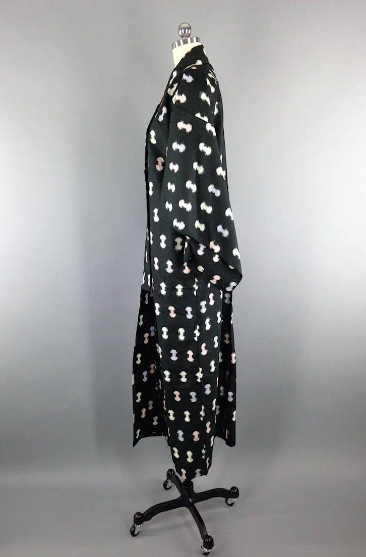 1940s Vintage Silk Kimono Robe / Ikat Black