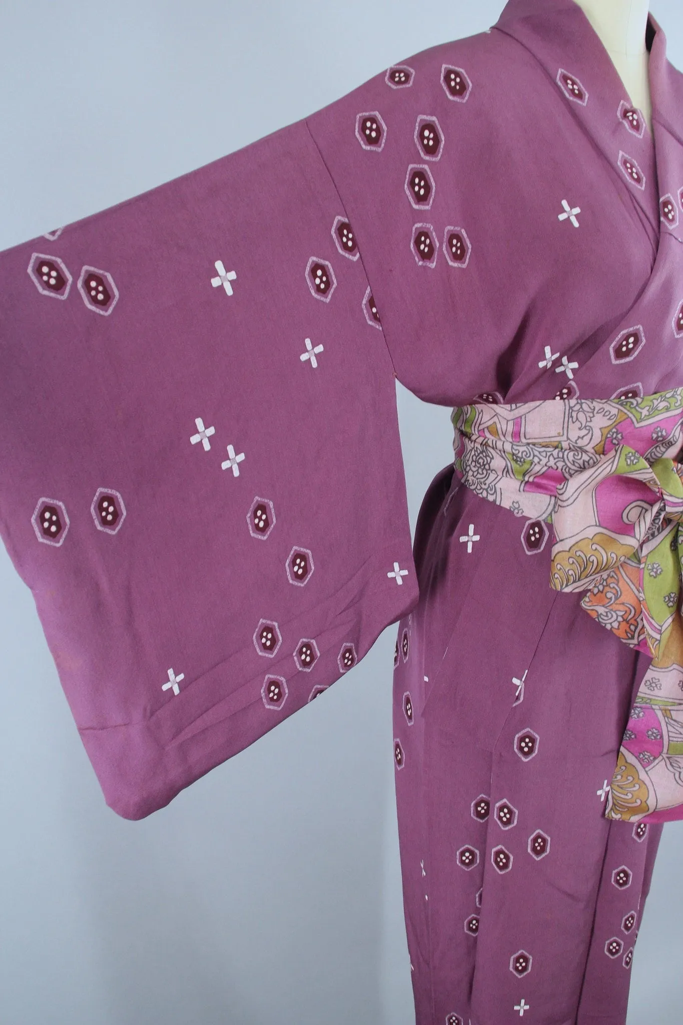 1940s Vintage Silk Kimono Robe / Purple & White