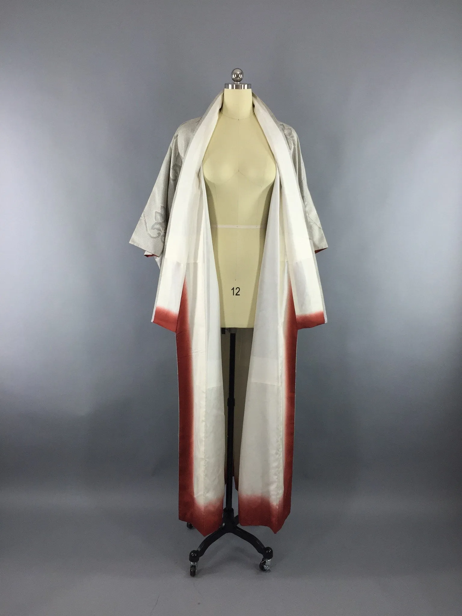 1950s Vintage Kimono Robe with White and Black Floral Print