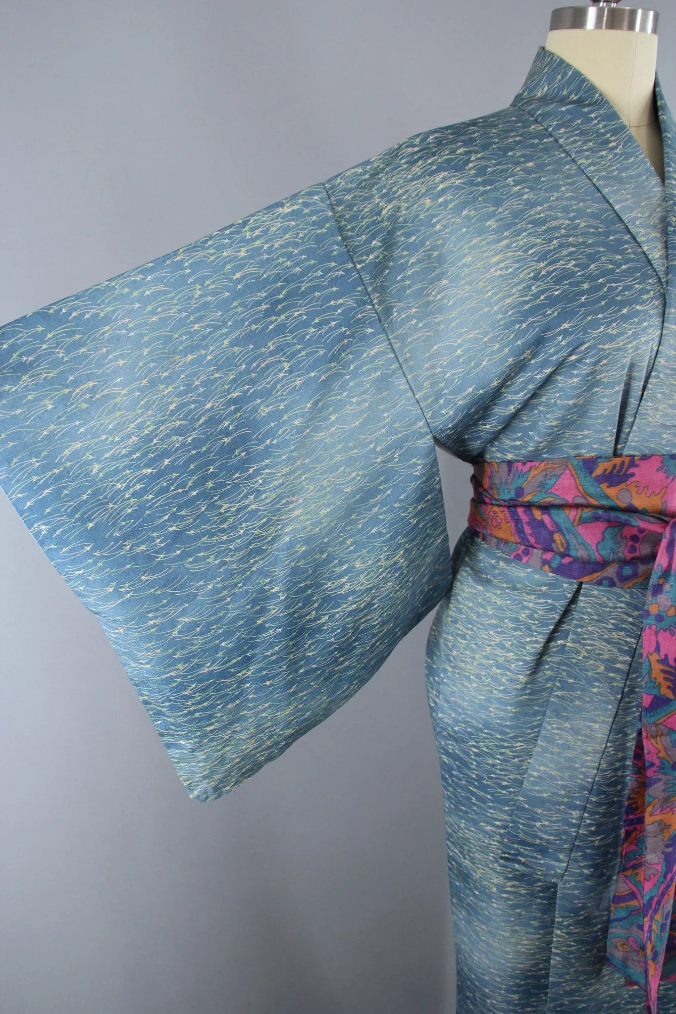 1950s Vintage Silk Kimono Robe / Blue Green Grass Print