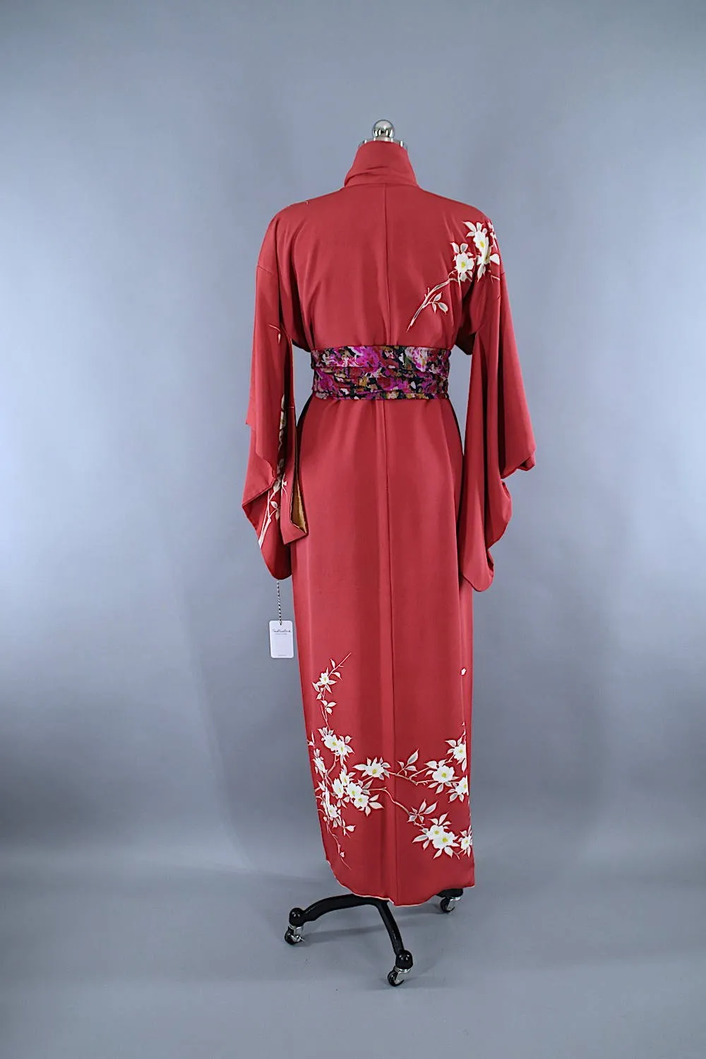 1950s Vintage Silk Kimono Robe / Brick Red Dogwood Floral Print