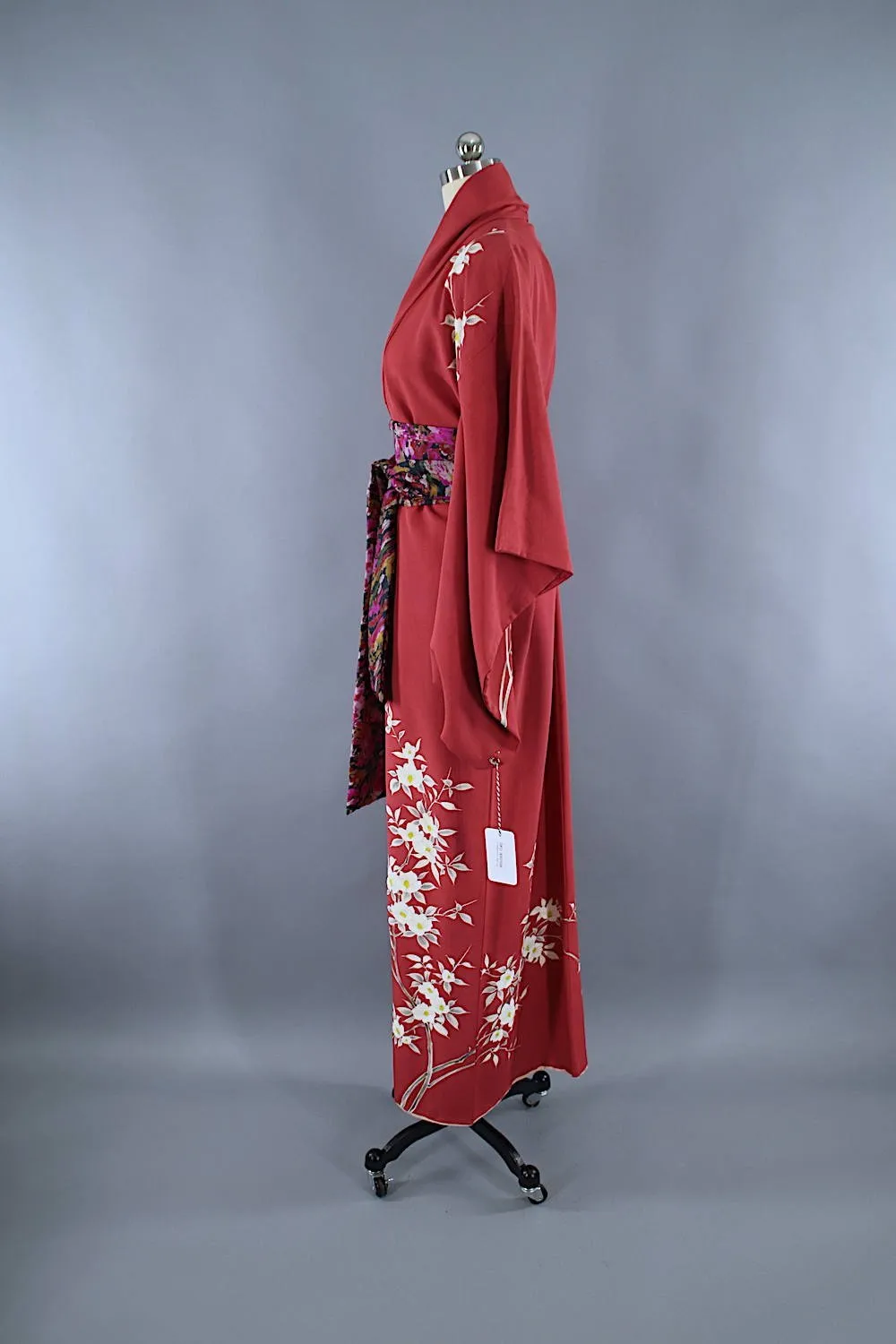 1950s Vintage Silk Kimono Robe / Brick Red Dogwood Floral Print