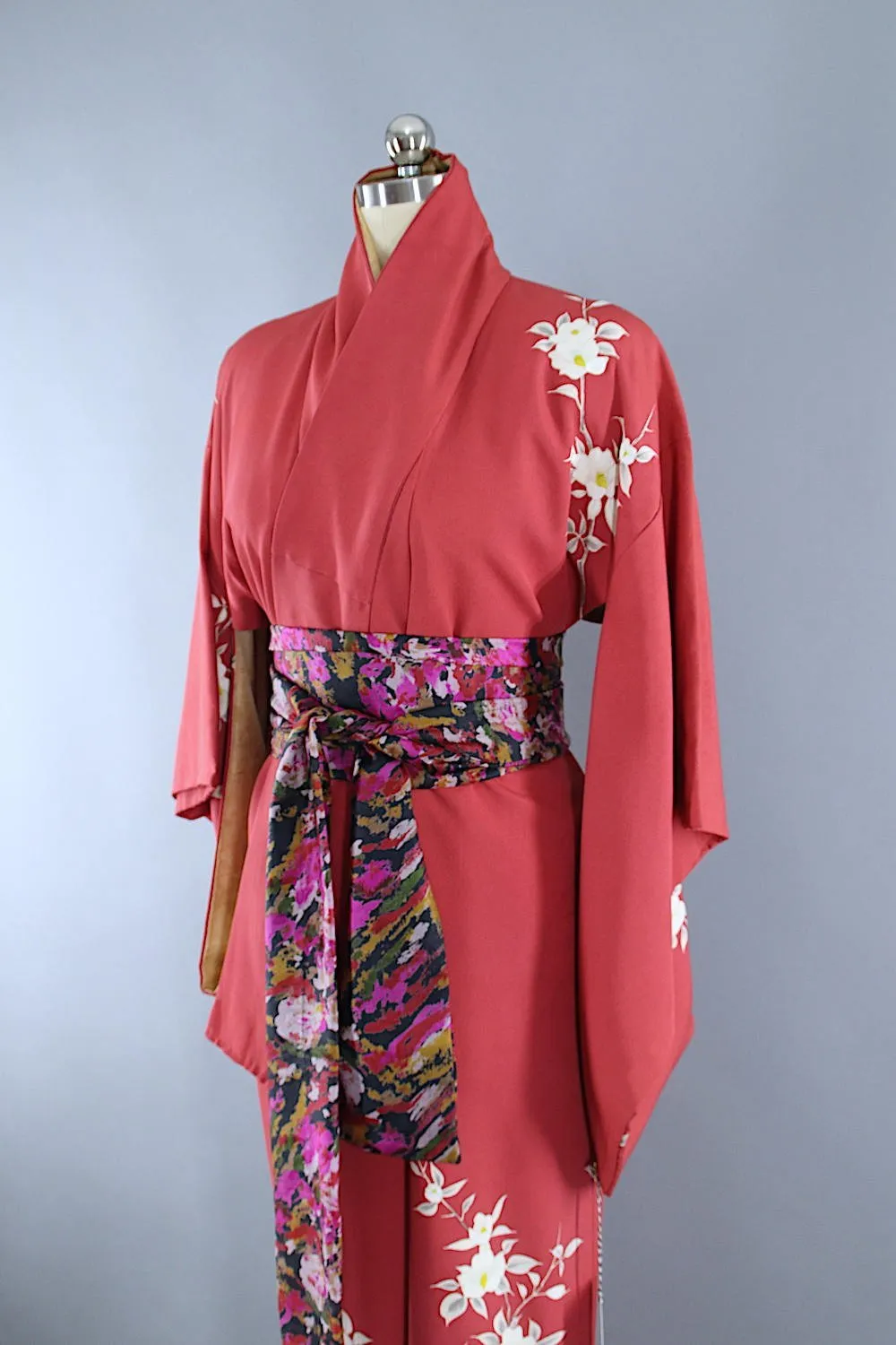 1950s Vintage Silk Kimono Robe / Brick Red Dogwood Floral Print
