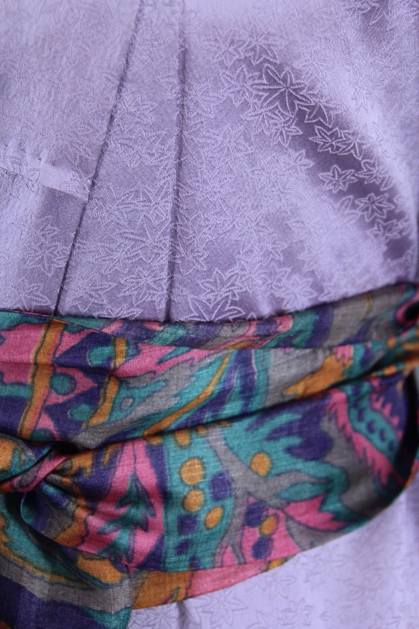 1950s Vintage Silk Kimono Robe / Lavender Purple Maple Leaves