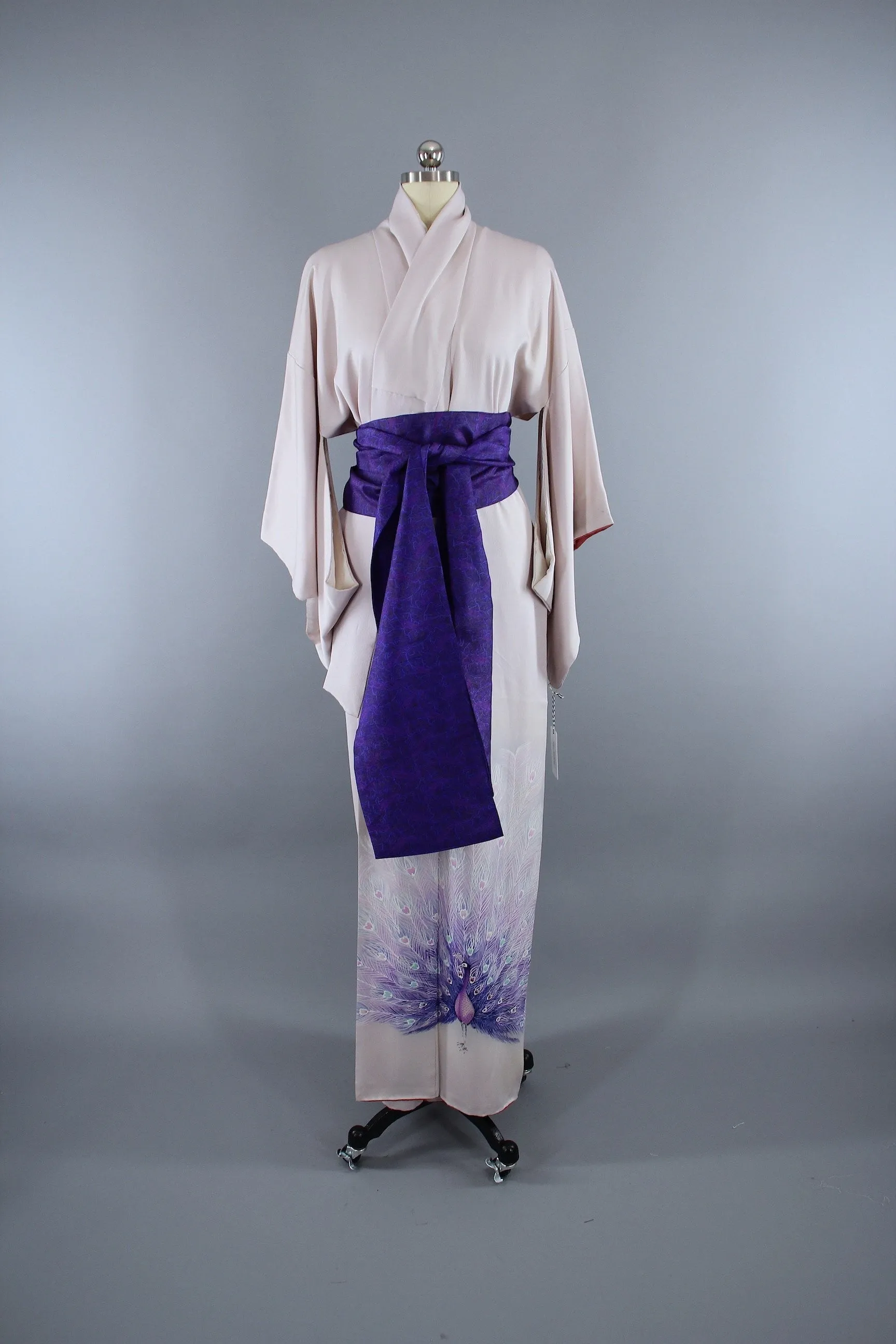 1960s Vintage Silk Kimono Robe / Lavender Purple Peacock