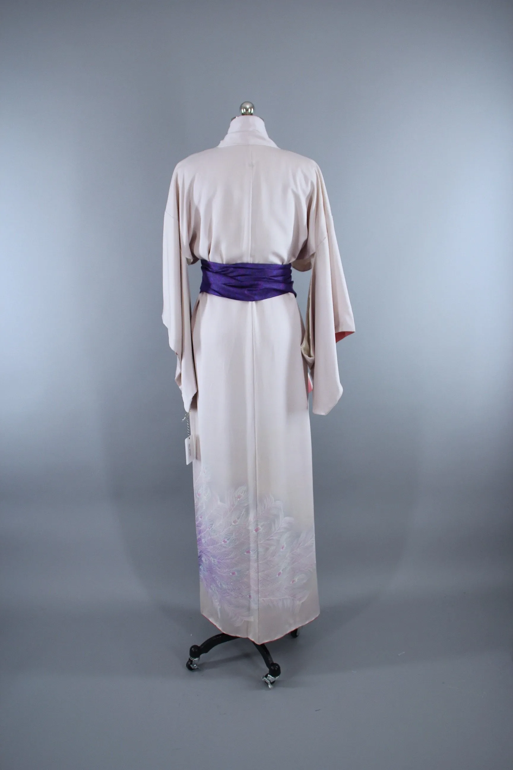 1960s Vintage Silk Kimono Robe / Lavender Purple Peacock