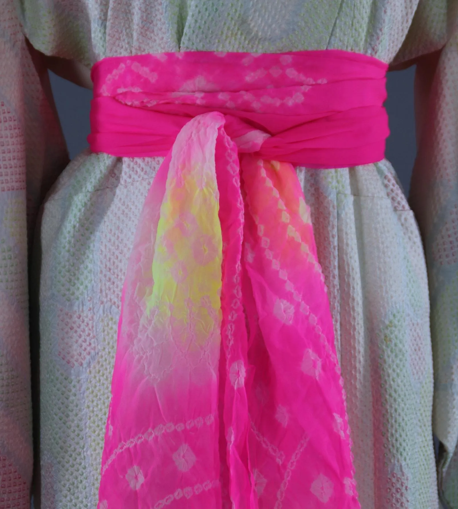 1960s Vintage Silk Kimono Robe / Pastel Pink & Green Shibori