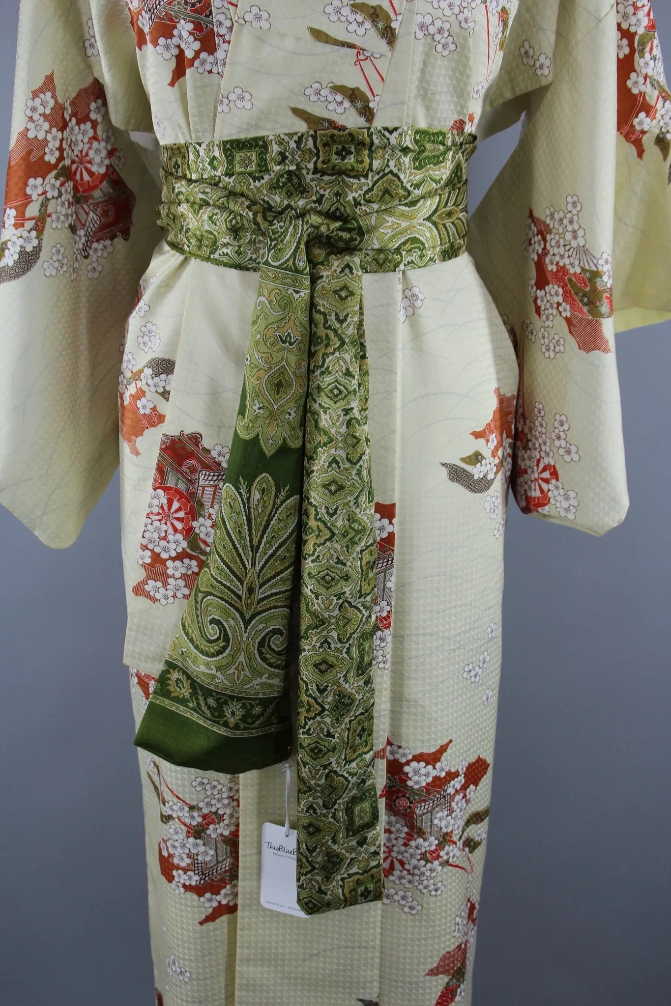 1980s Vintage Silk Kimono Robe in Pale Yellow Floral Print