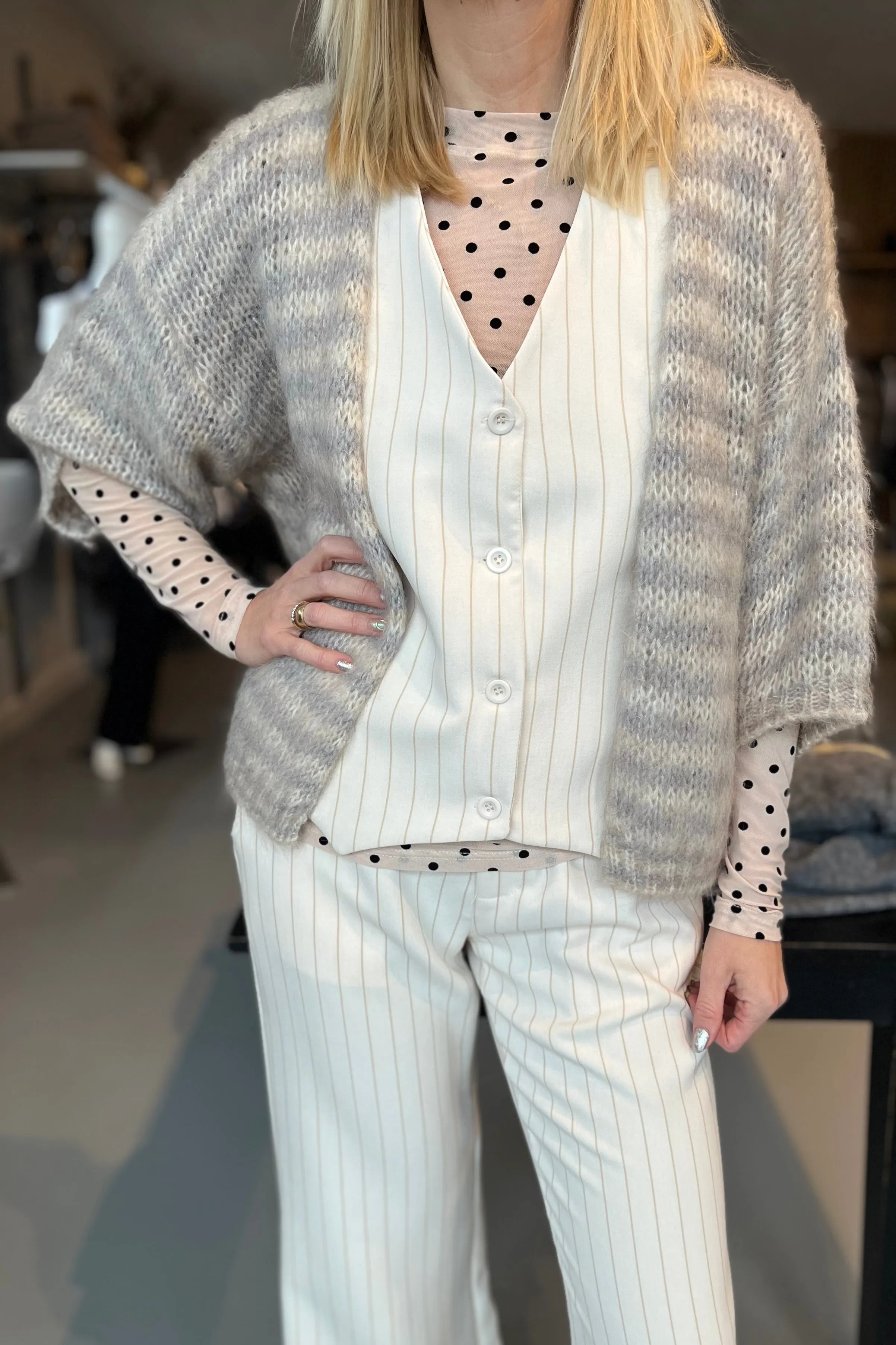 Casey Striped Cardigan | Natural | Strik fra Black Colour
