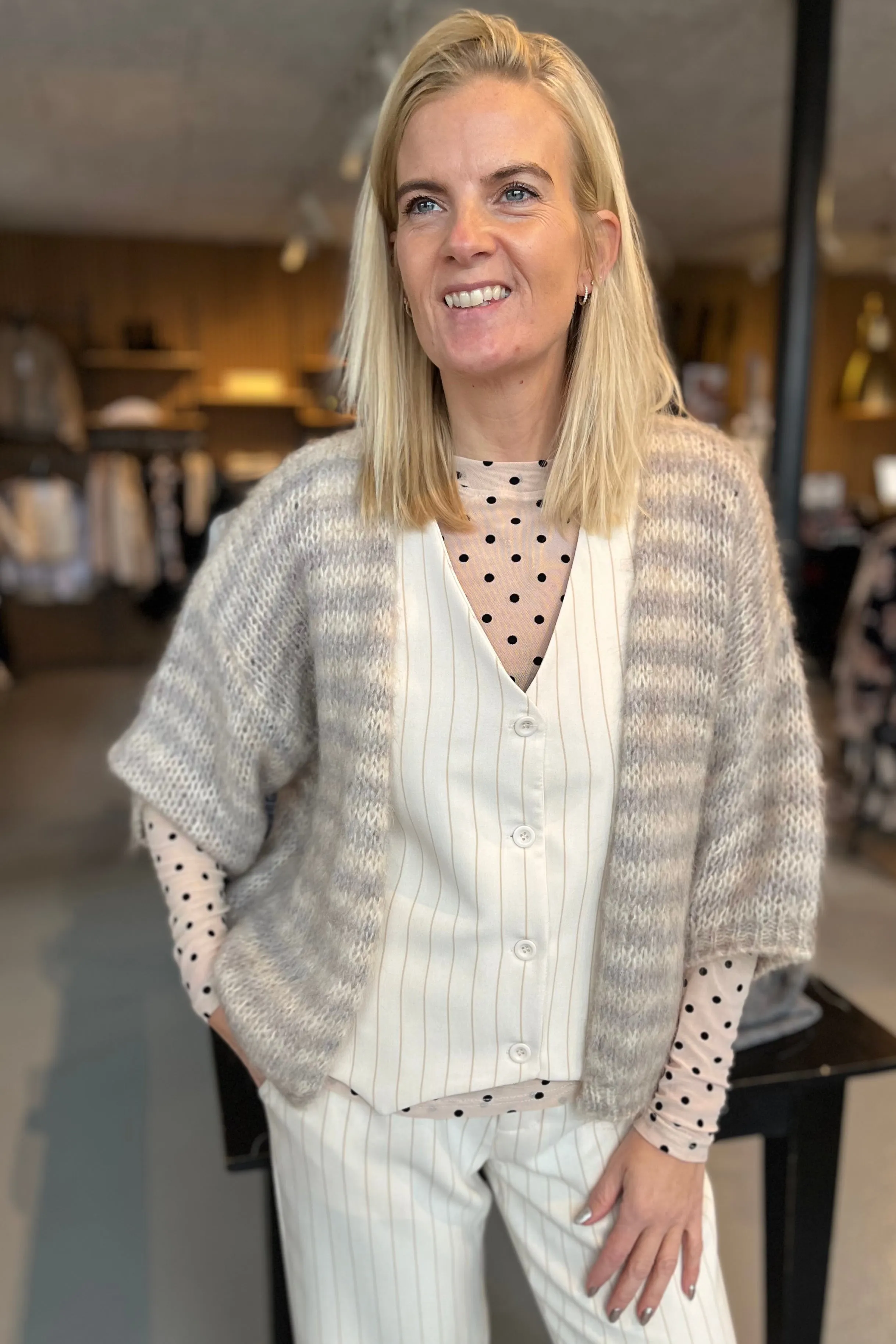 Casey Striped Cardigan | Natural | Strik fra Black Colour