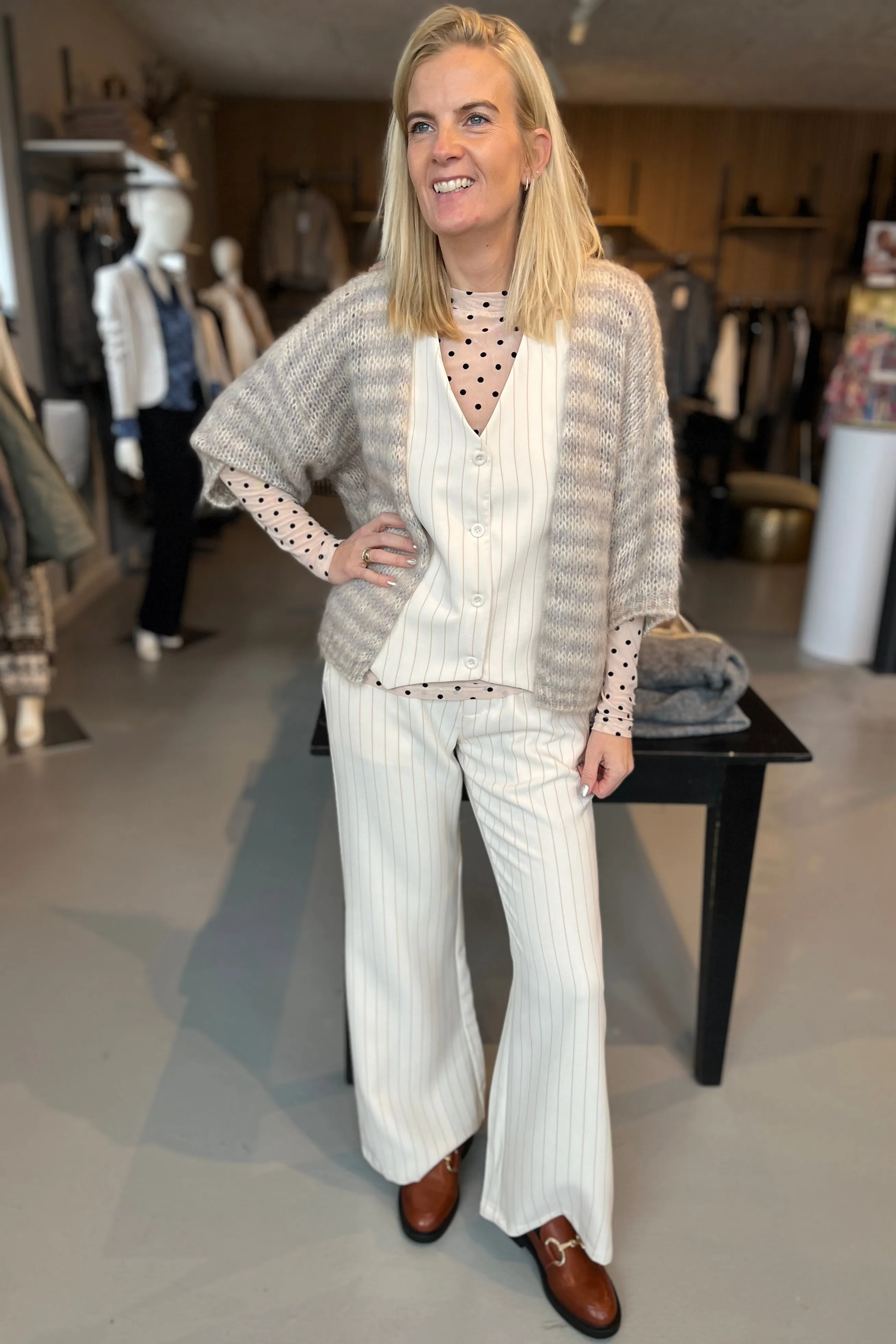 Casey Striped Cardigan | Natural | Strik fra Black Colour