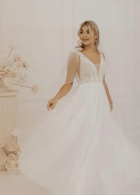 Celine by Sarah Alouache (Size 10)