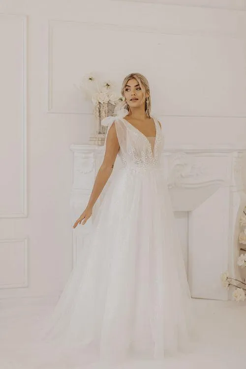 Celine by Sarah Alouache (Size 10)
