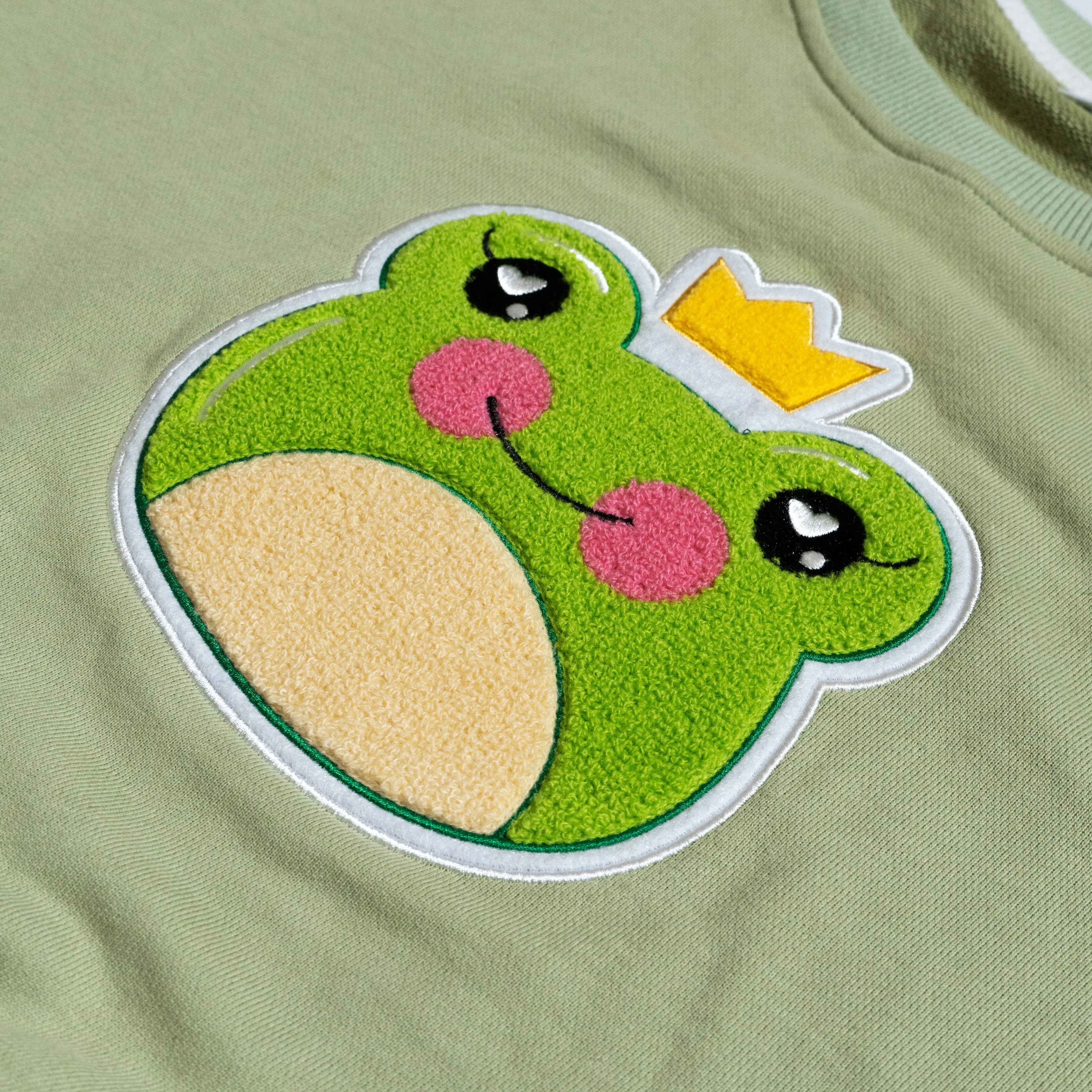 Froggy Hime Chenille Patch Crop Sweater