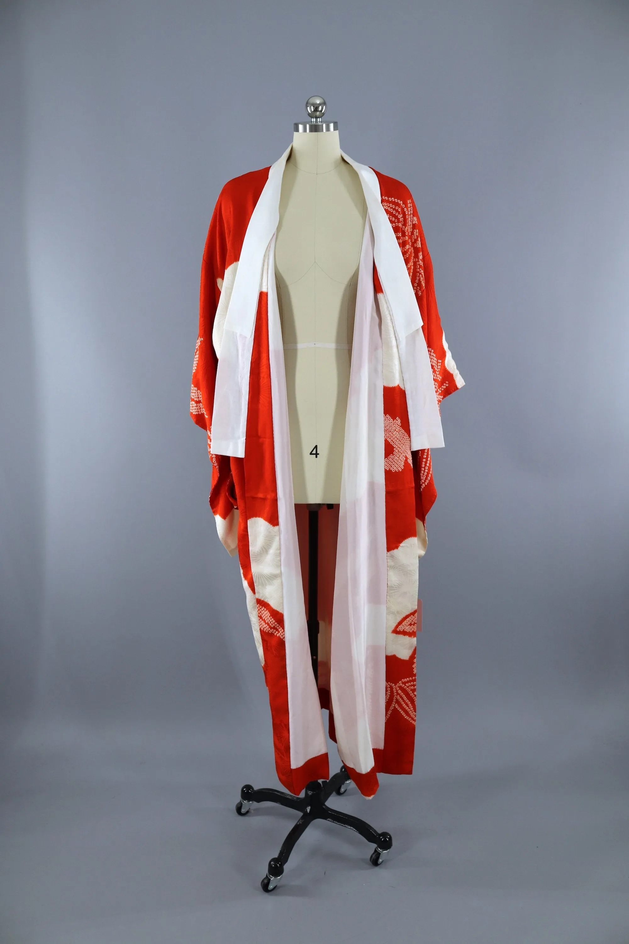 Vintage 1940s Silk Kimono Robe Juban / Red & White Shibori
