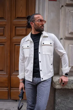 White Slim Fit Double Pocket Buttoned Coat by GentWith